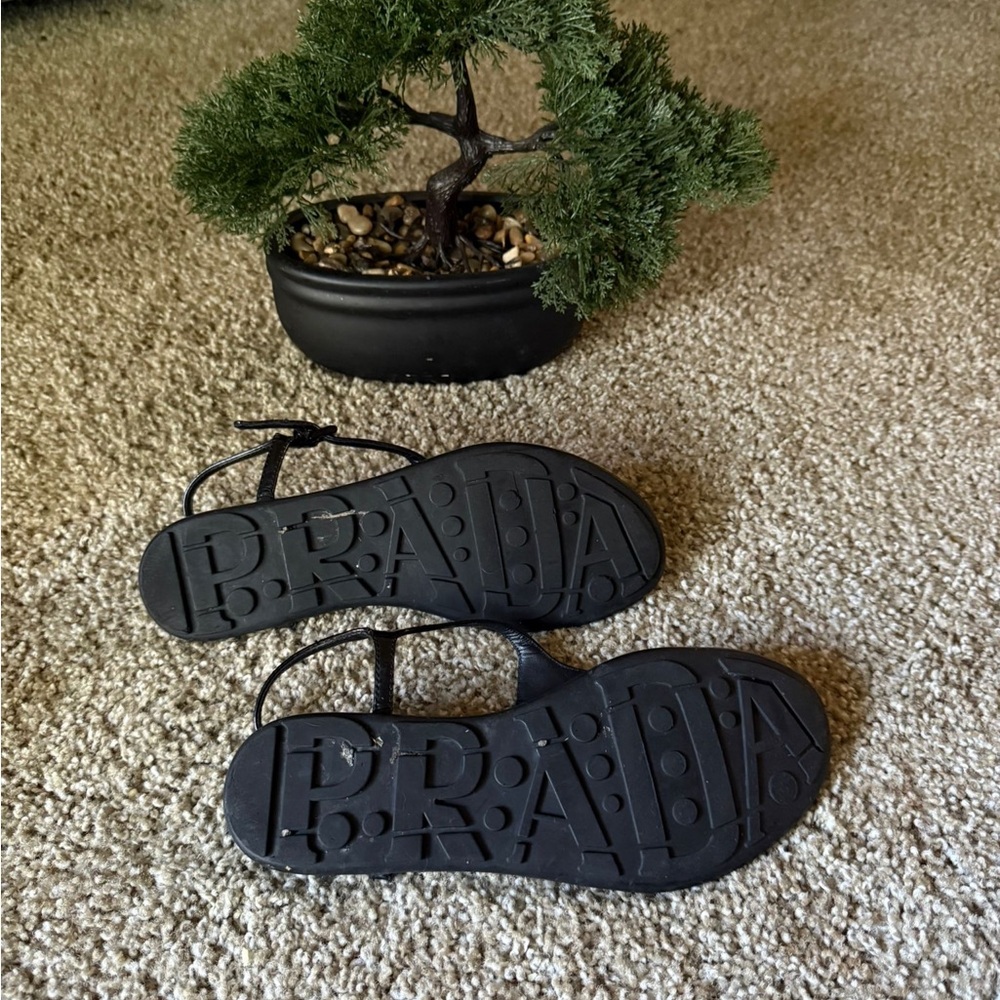 Prada ❤️‍🔥✨Black Leather Sandals - Picture 3 of 3